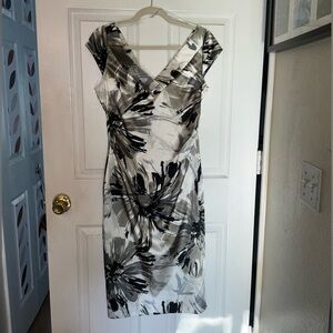 Maggy London Satin V-neck Capsleeve Cocktail Dress size 12